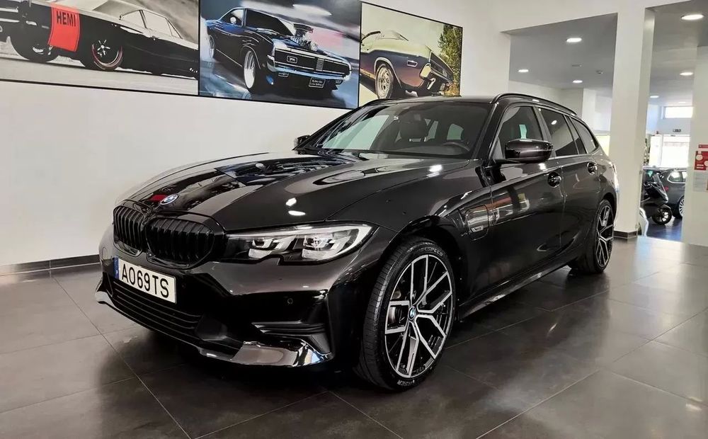 BMW 320 e Line Sport Auto