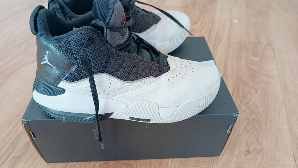 Vendo Jordan Stay loyal criança