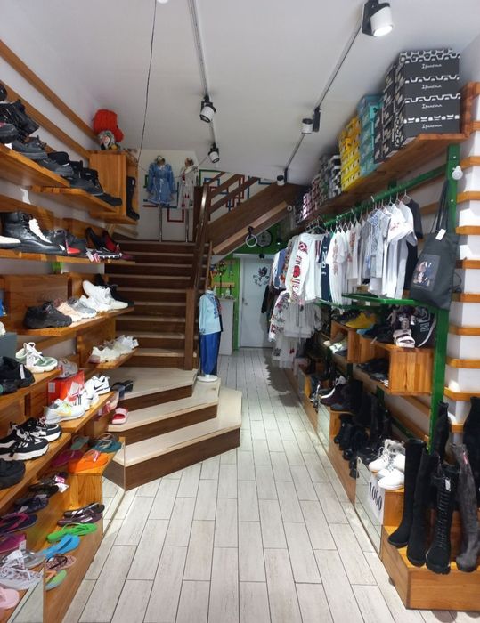 Продам двоповерховий магазин у самому центрі Дніпра біля ТЦ Пасаж