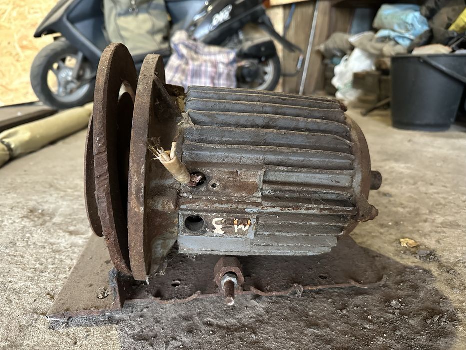 Електромотор м3, стругальний вал