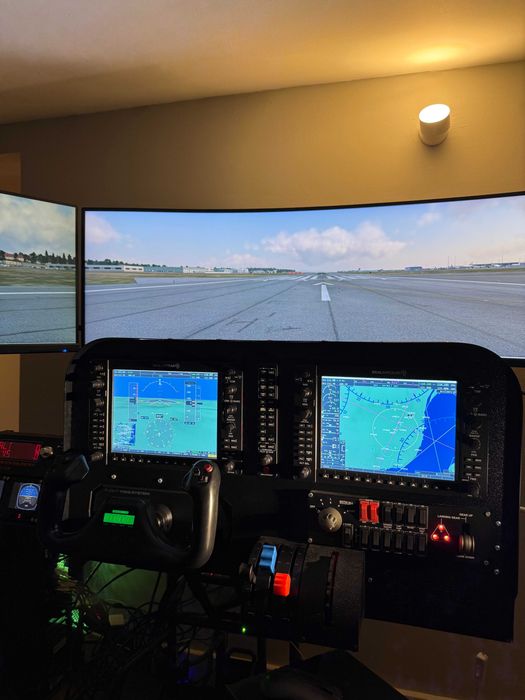 Flight Simulator with RealSimGear G1000 Panels
