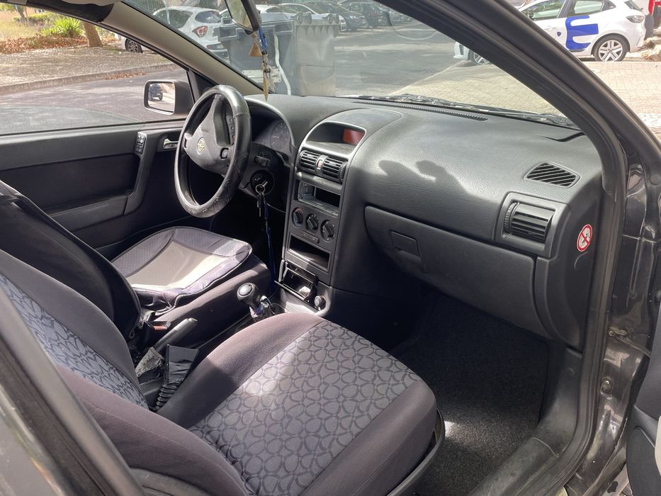 Opel astra 99 750€