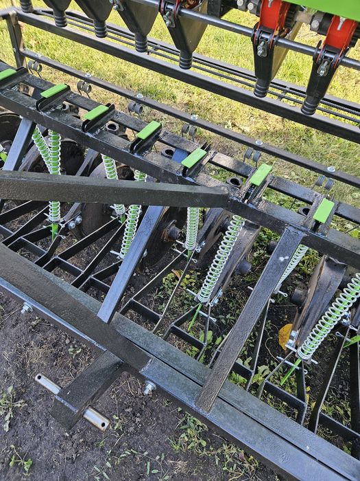 Сівалка на 13 сошників