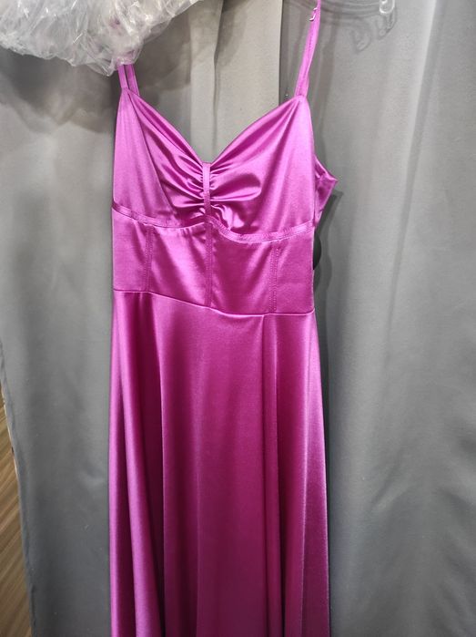 Sukienka wesele satyna fuksja