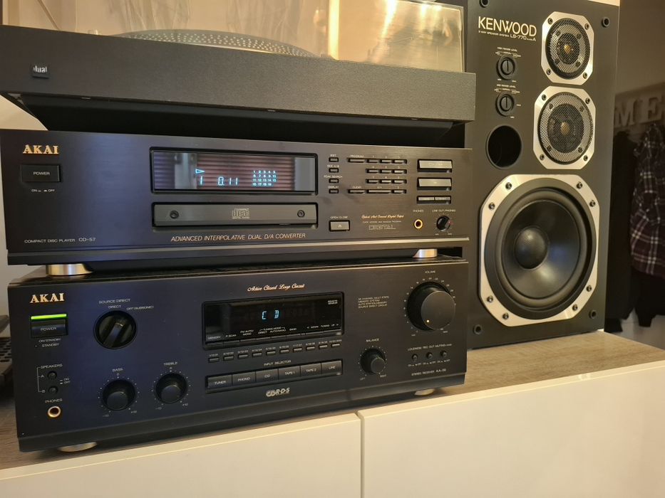 Akai amplituner AA-39 +CD Akai CD-57  z pilotami.