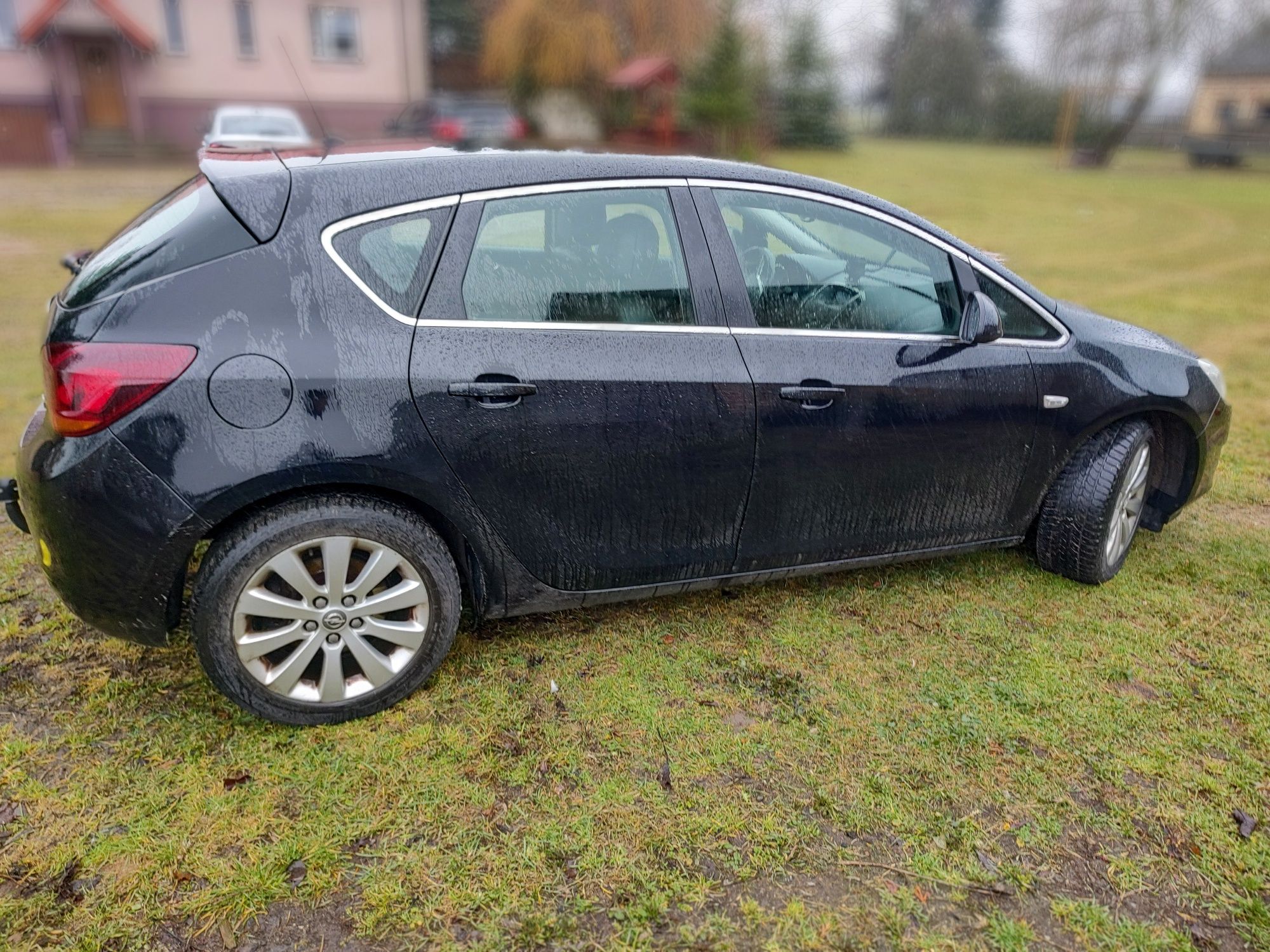 opel astra j 1.7 cdti w Twojej okolicy? Sprawdź kategorię Samochody osobowe