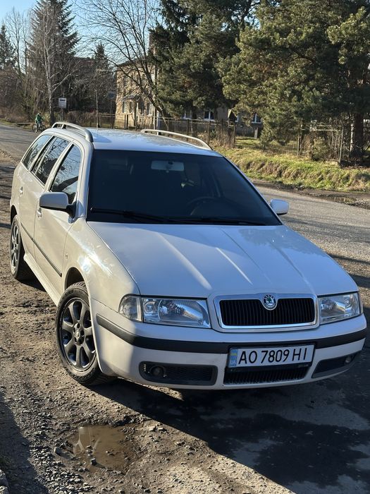 Продам октавію тур 2007 1.6 бензин