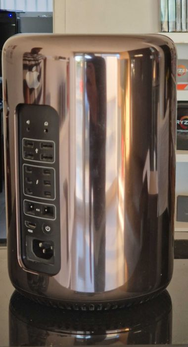 MAC PRO E5-1680 V2 3.00Ghz rigorosamente novo