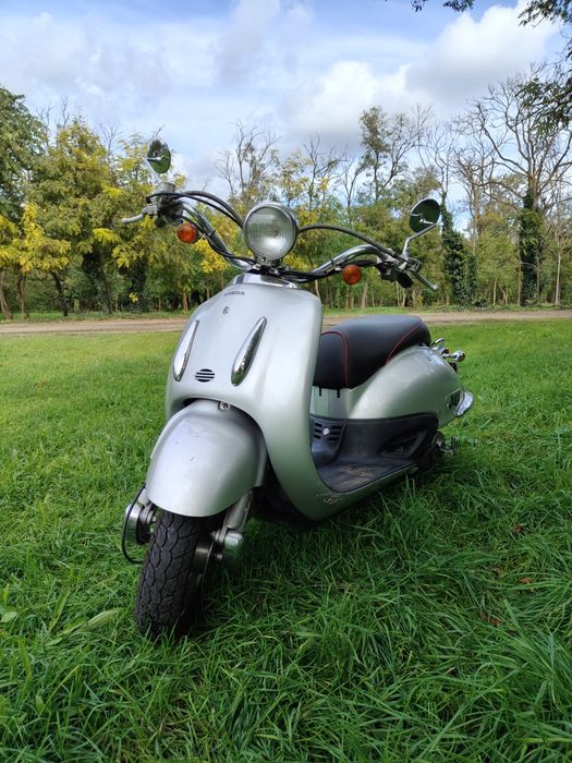 Ретро Honda Joker