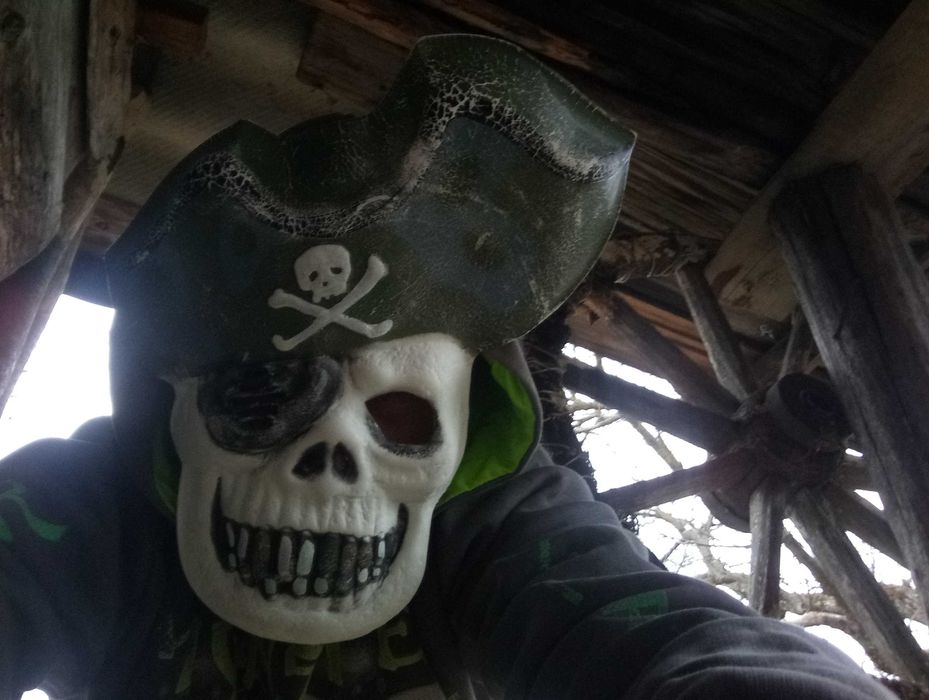 Пірати та інші: День Народжень Хеловін Вертеп Маланка Пранк Фото/Відео