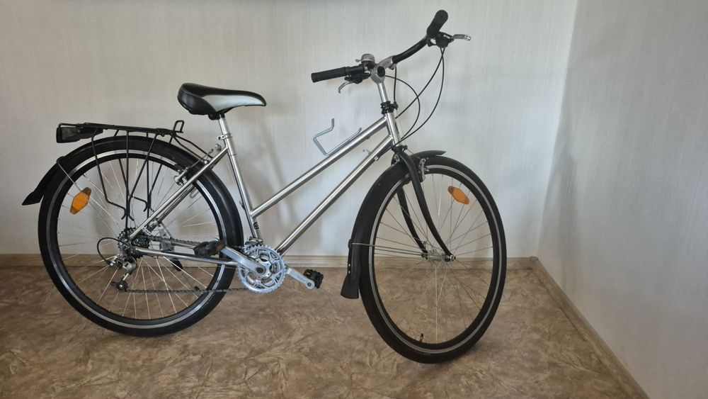 Велосипед алюмінієва рама  28"