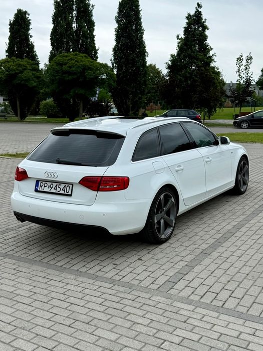 Audi A4B8 S-Line 2010r