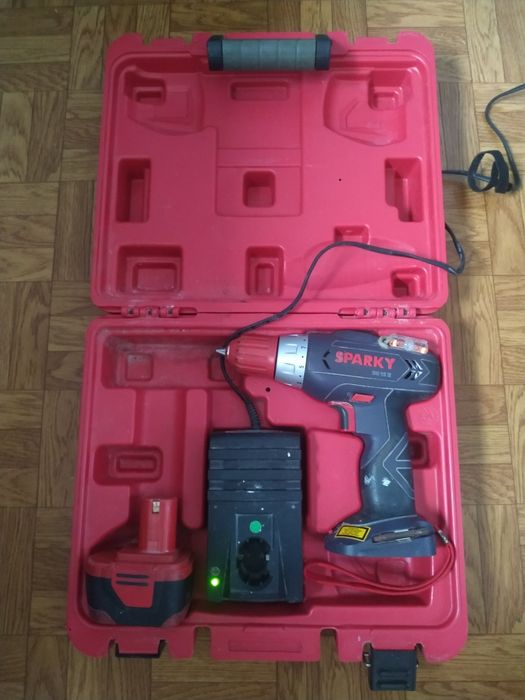 Wkrętarka Sparky 12v