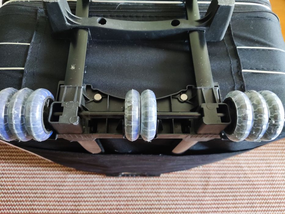 Валіза текстильна Wings 70см