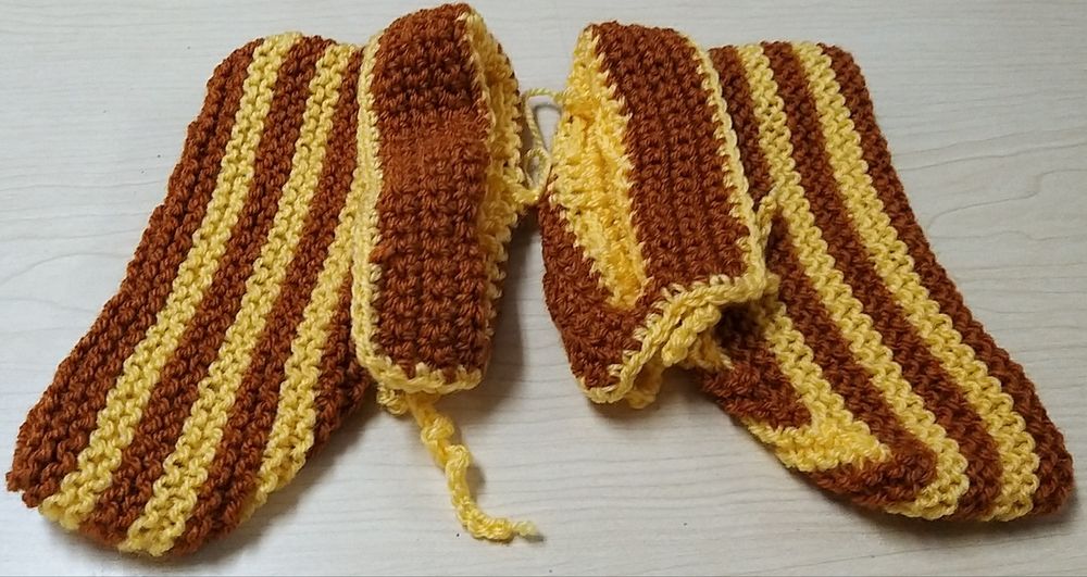 Botinhas em lã ao estilo dos avós.