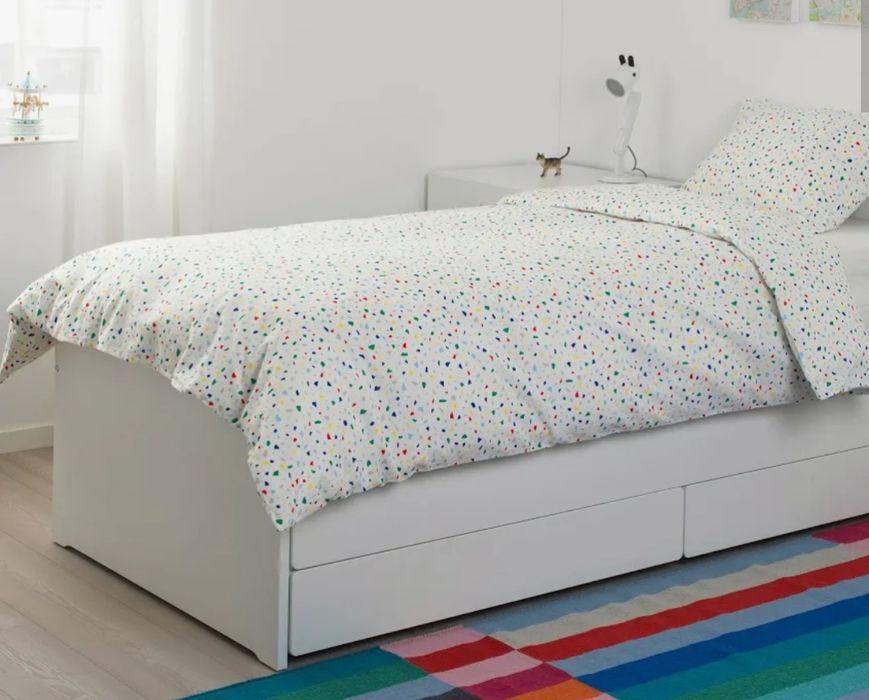 Cama solteiro e duas