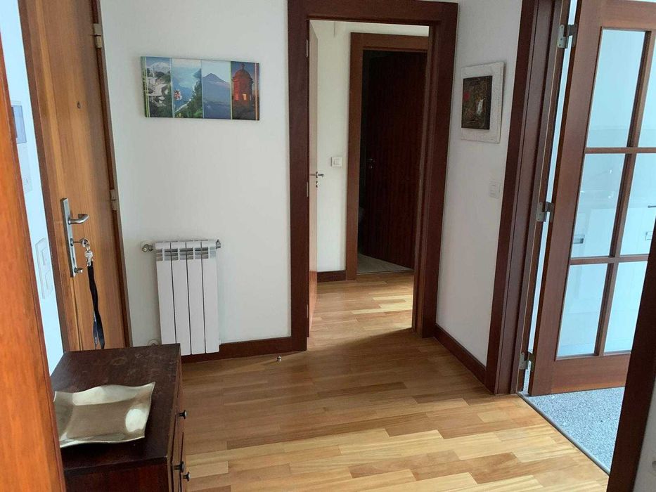 Apartamento T1 no Lumiar em condomínio fechado