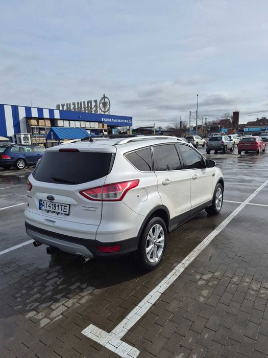 Продам Ford Escape 2013 року в максимальній комплектації Titanium.