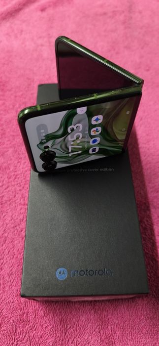 Motorola Razr 50 ultra 5G. 512 GB 12+12 GB RAM