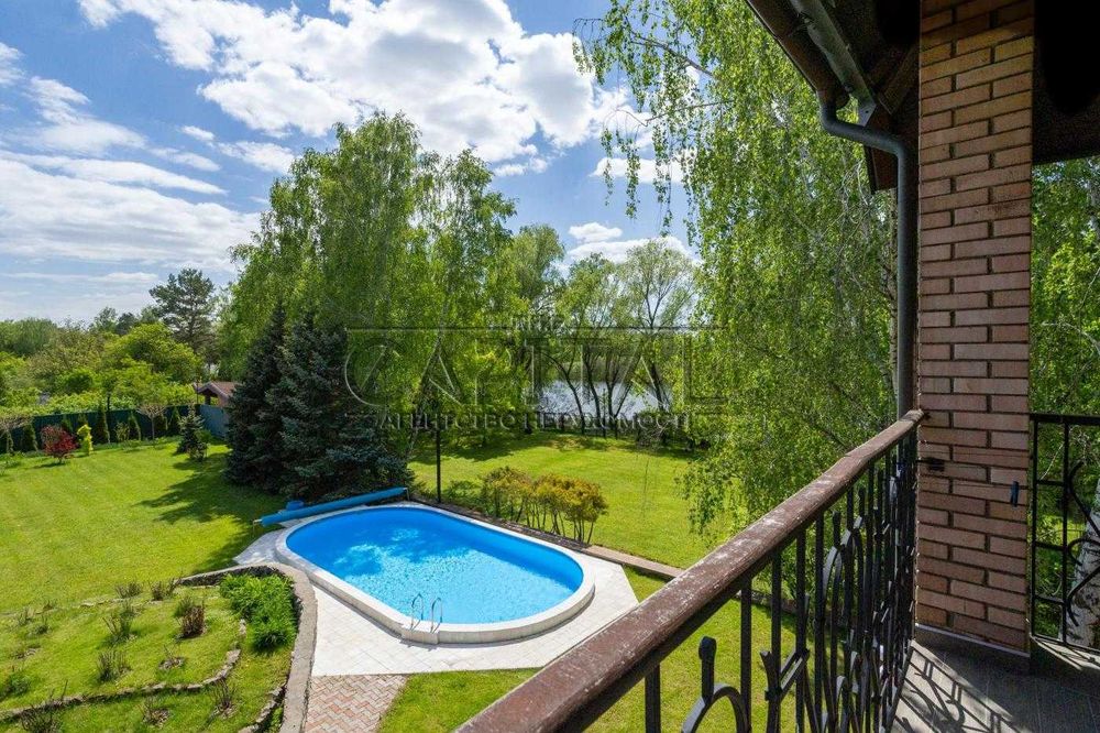 Продаж будинку біля води, Козин, Велика Дамба