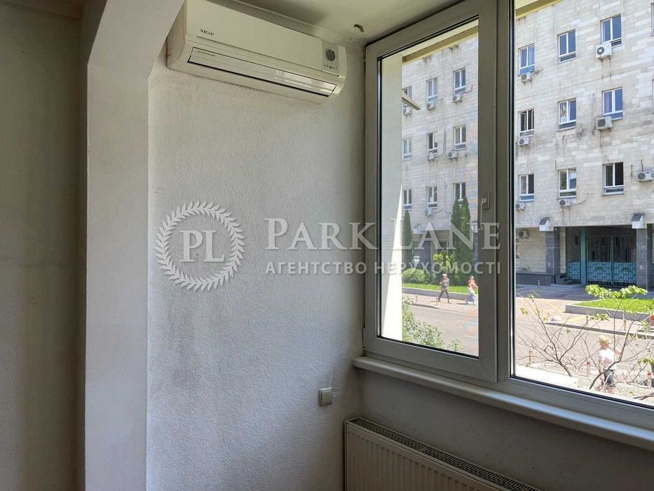 Оренда офісу/шоу-руму (43 м²) у самому центрі Києва – вул. Івана Франка, 30