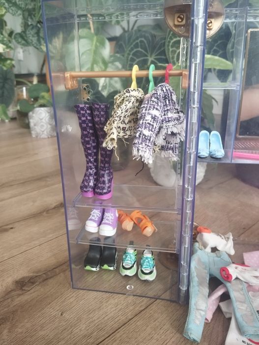 Szafa rainbow high i lalki