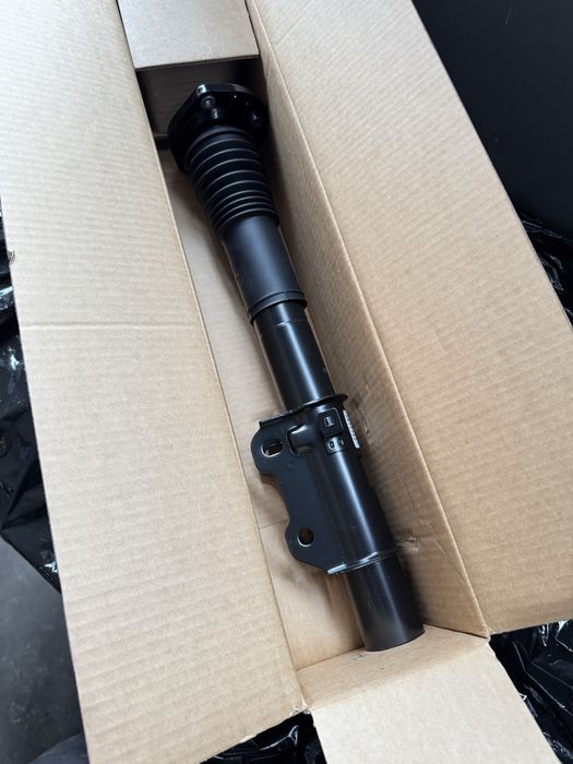 Передній амортизатор, cтойка Sprinter 907 906 Crafter оригінал новий