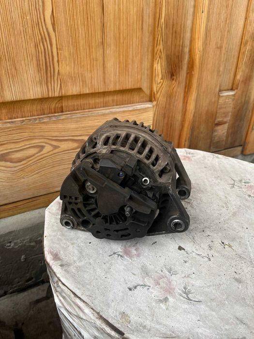 Продам гініратор в робочому стані  на авто