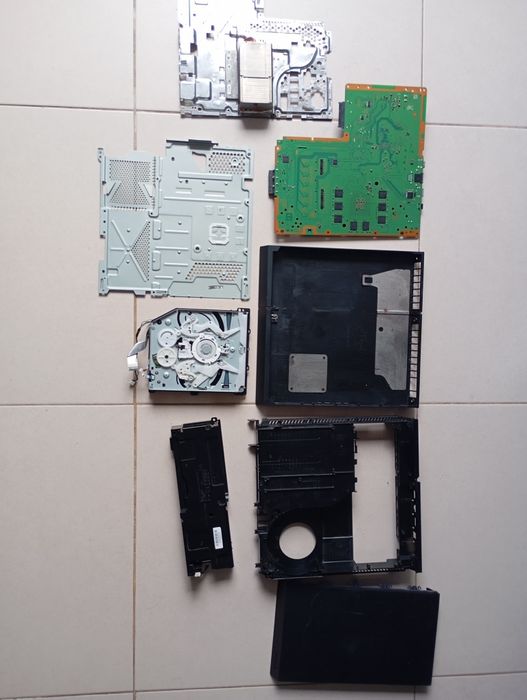Ps4 CUH 1004A para peças