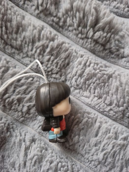 Figurki funko pop kinder joy stranger things
