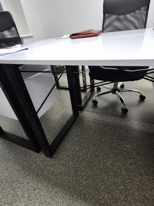 Продам   офісний   стіл