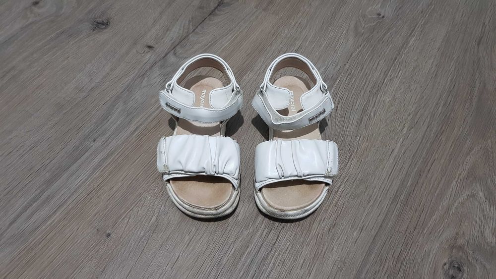 кроссовки детские