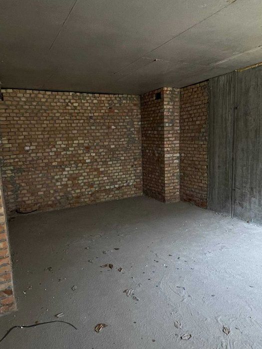 Продаж комерційного приміщення під магазин, шоурум, студію  69.2 м2