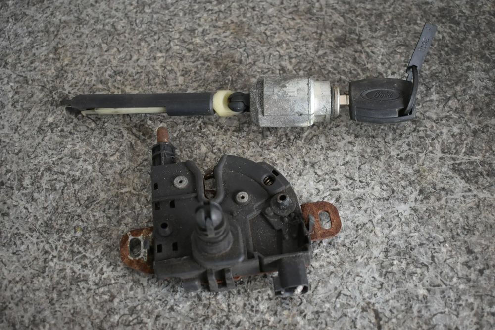 mechanizm zamek maski ford focus mk2