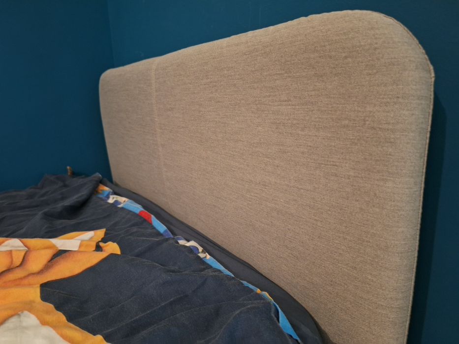 Estrutura de cama estofada 90x200