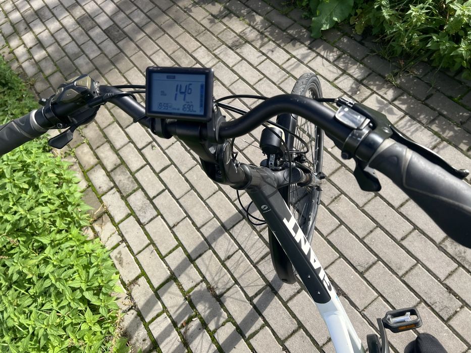 Fajny rower elektryczny GIANT ASPIRO 36V silnik z tyłu, DEORE /B