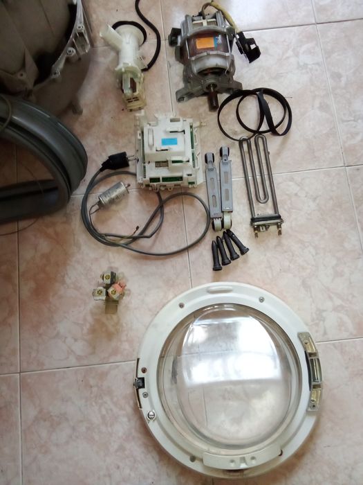 Peças de máquina de lavar roupa LAVAMAT AEG 62810