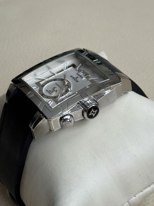 Edox classe Royale GMT  Big date