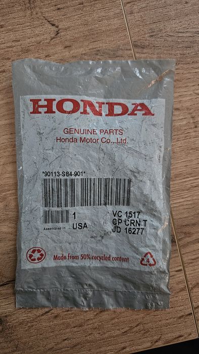 Szpilka piasty koła Honda CR-V