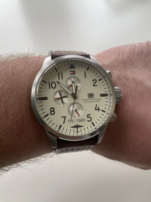 Часы Tommy Hilfiger хронограф