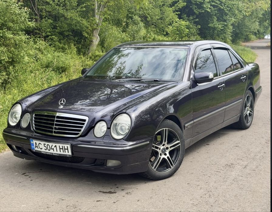 Продам Mercedes-Benz 210