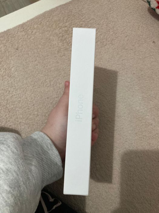 Iphone 16 plus com carregador novo ainda nao foi usado