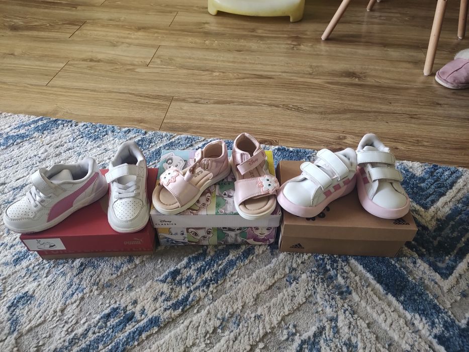 Buciki Orginalne  dla Dziewczynki ,Adidas ,Puma, Disney.