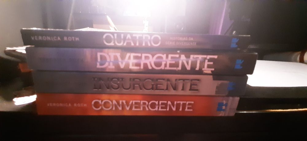 Livros pré-adolescentes e adolescentes