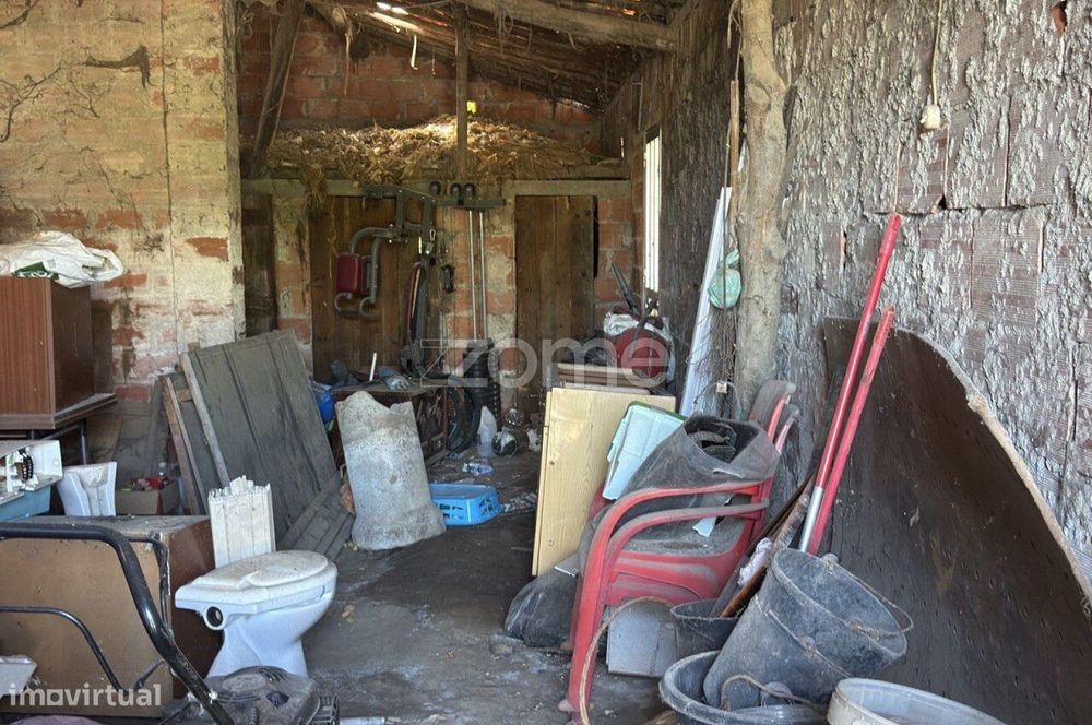 Moradia Para Restaurar|T2 | Mamarrosa- Oliveira Do Bairro