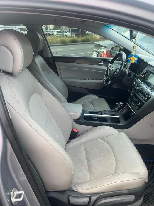 Hyundai sonata sport 2.4