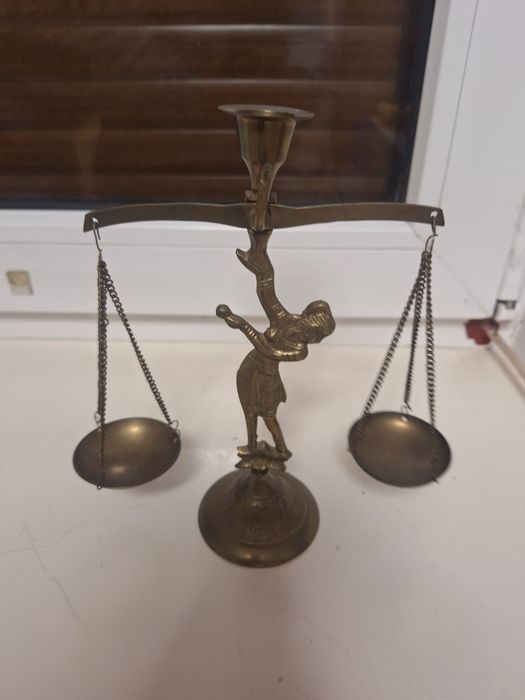 Waga mosieżna świecznik