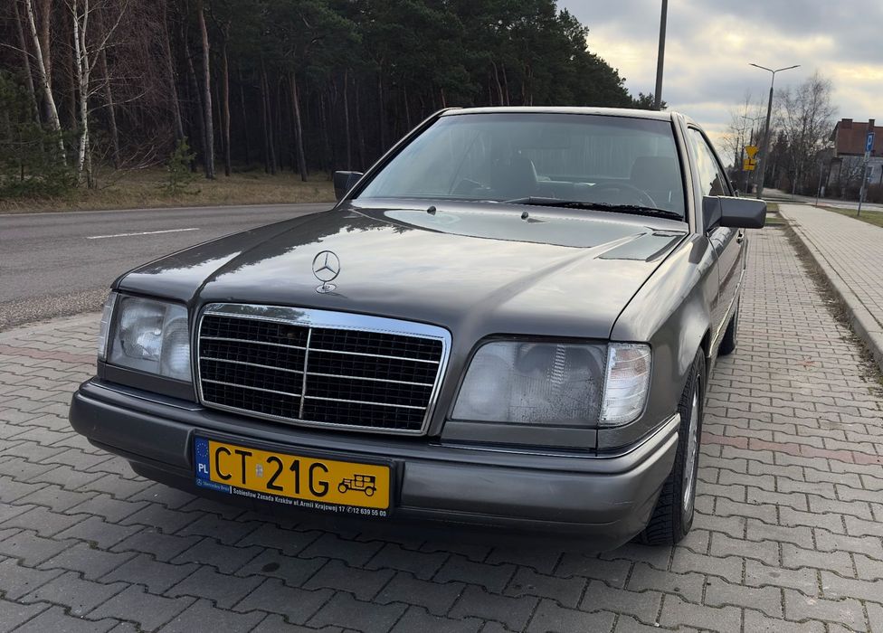 Mercedes-Benz Klasa E C124 coupe 220E zabytkowy, stan idealny, klima, automat.