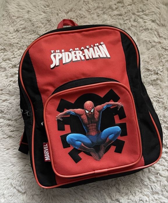 Plecak plecaczek przedszkolny Marvel Spiderman czerono-czarny pojemny