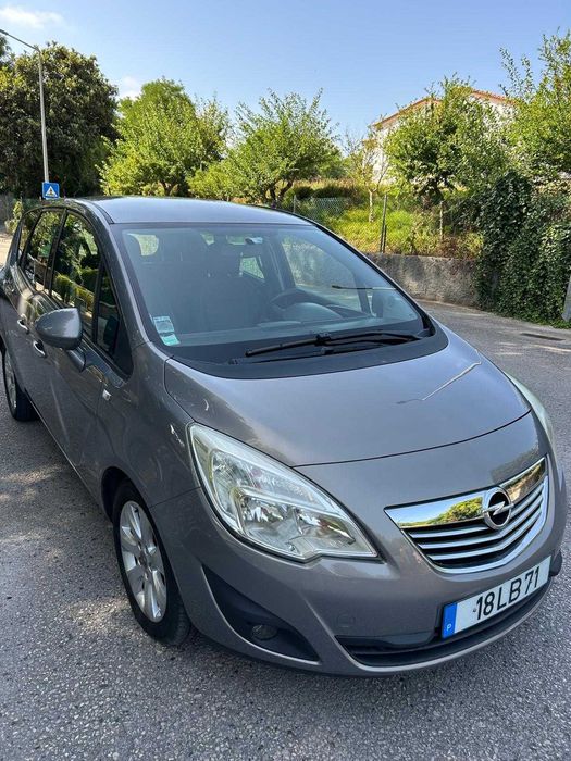 Vendo Opel Meriva em excelente estado